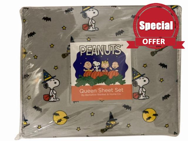 BLUE HERON WEST Peanuts Halloween Sheet Set Snoopy and Woodstock - Bats and Broomsticks - Gray Background (Queen)