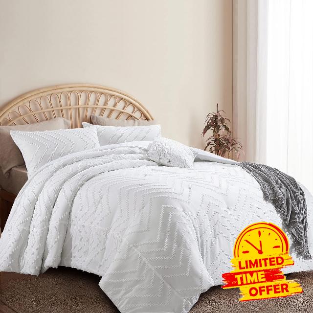 HOMBYS 3 Piece Tufted Oversized King Comforter Set 120x120