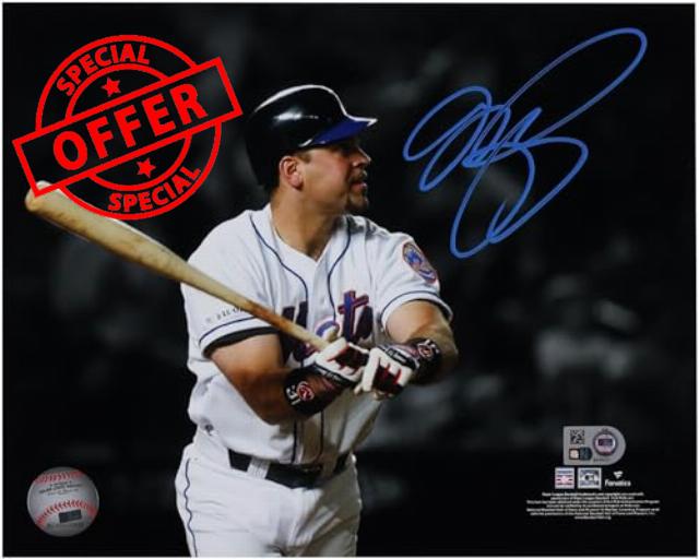 Mike Piazza New York Mets Autographed 8" x 10" Home Run Spotlight Photograph - Autographed MLB Photos